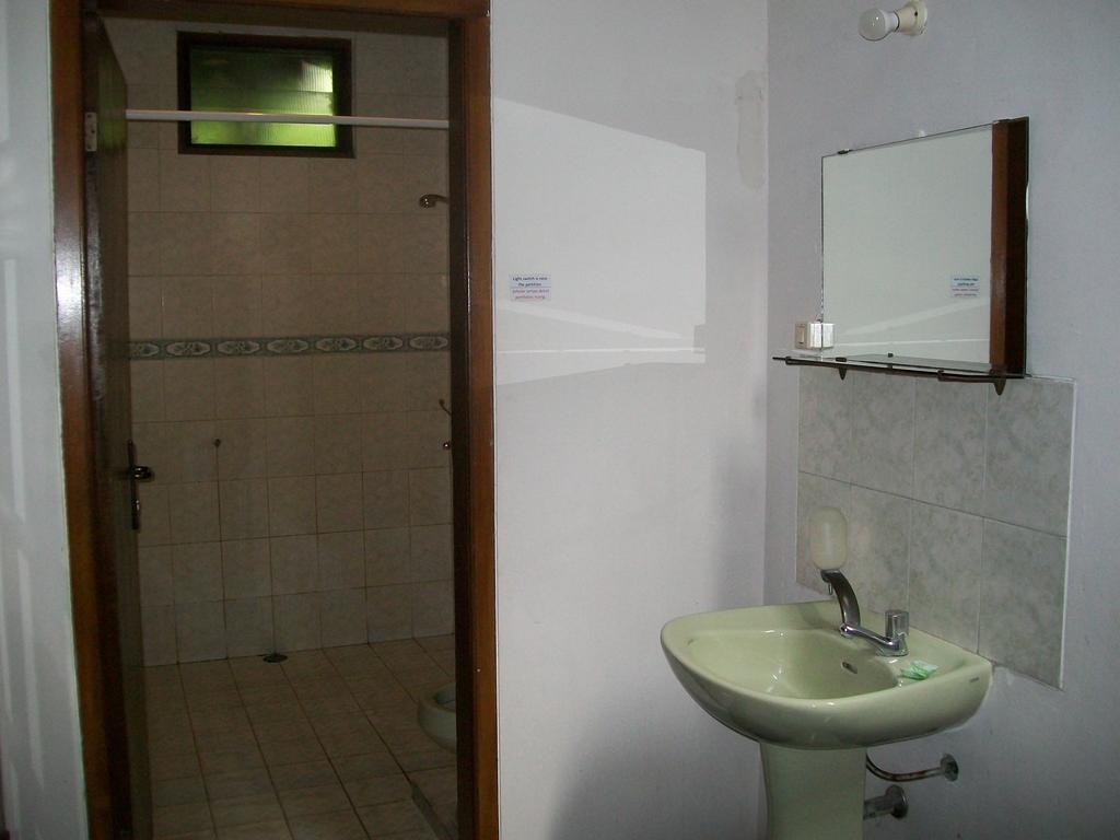 Krowi Inn Surabaya Rom bilde