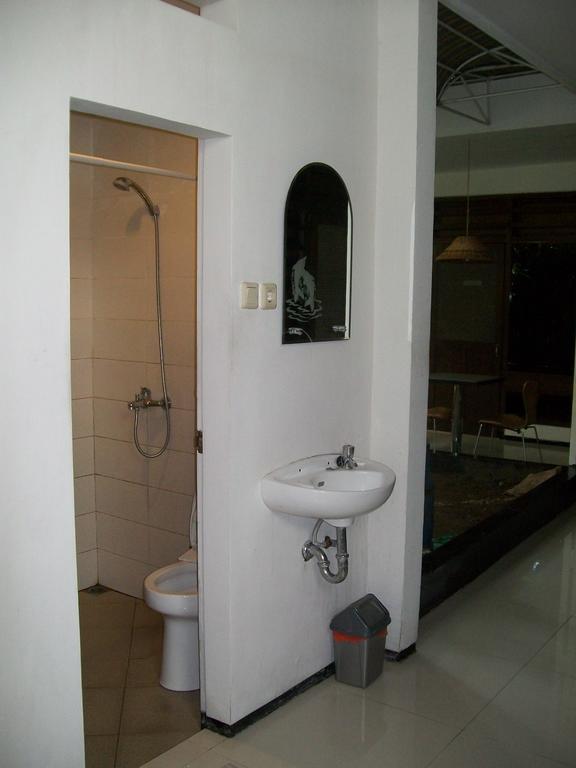 Krowi Inn Surabaya Rom bilde