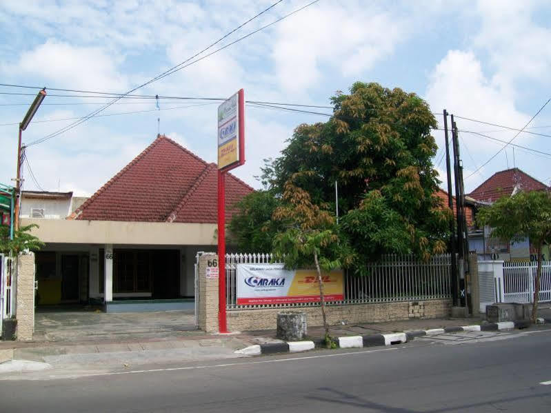 Krowi Inn Surabaya Eksteriør bilde