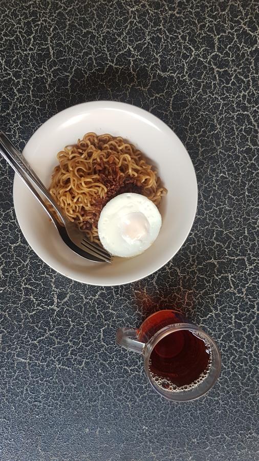 Krowi Inn Surabaya Eksteriør bilde